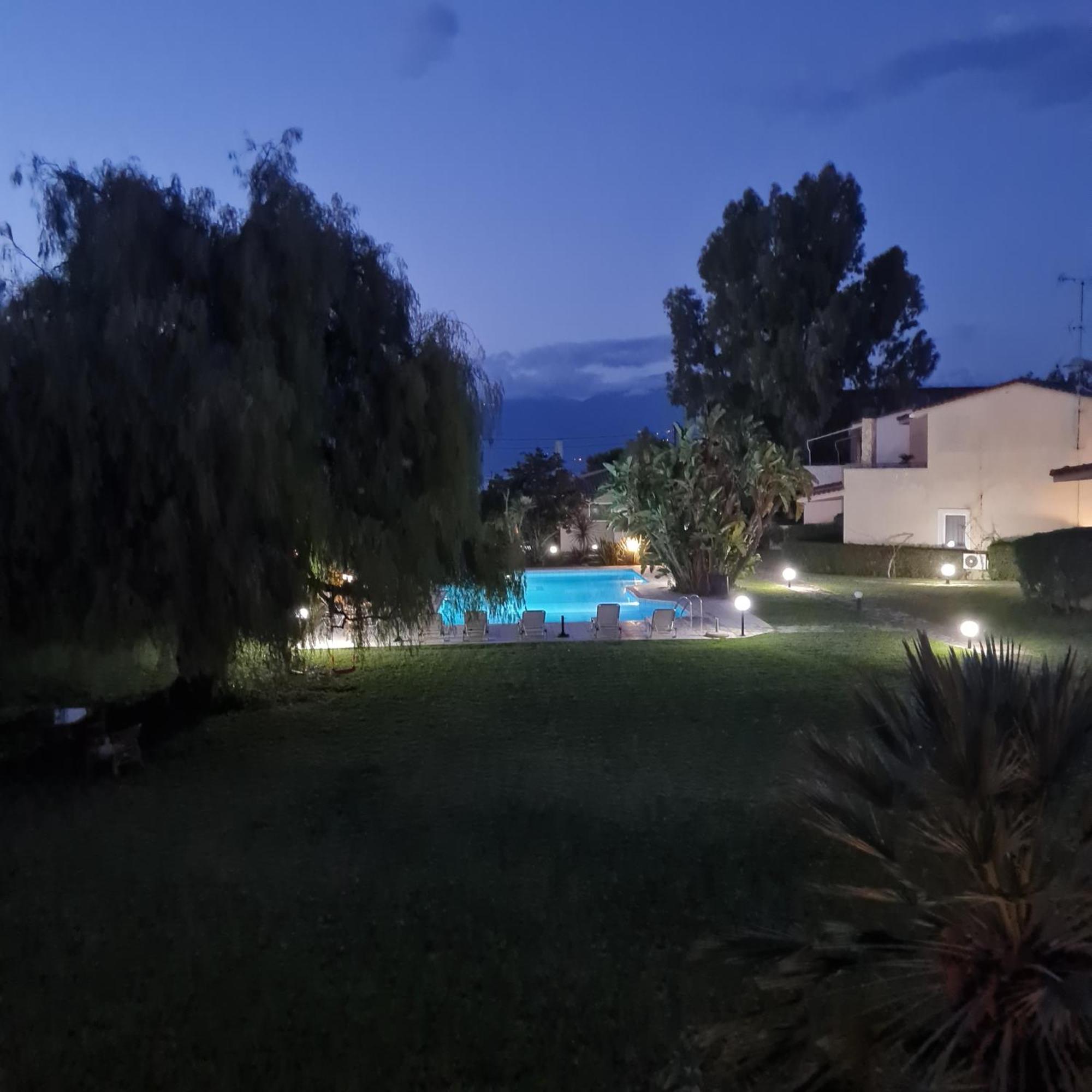 Megusta Apartments Selianítika Esterno foto